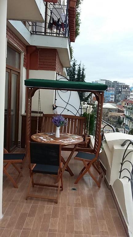 Apartment With Summer Terrace Batumi Pokój zdjęcie
