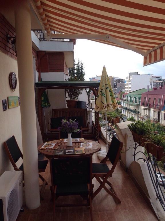 Apartment With Summer Terrace Batumi Pokój zdjęcie