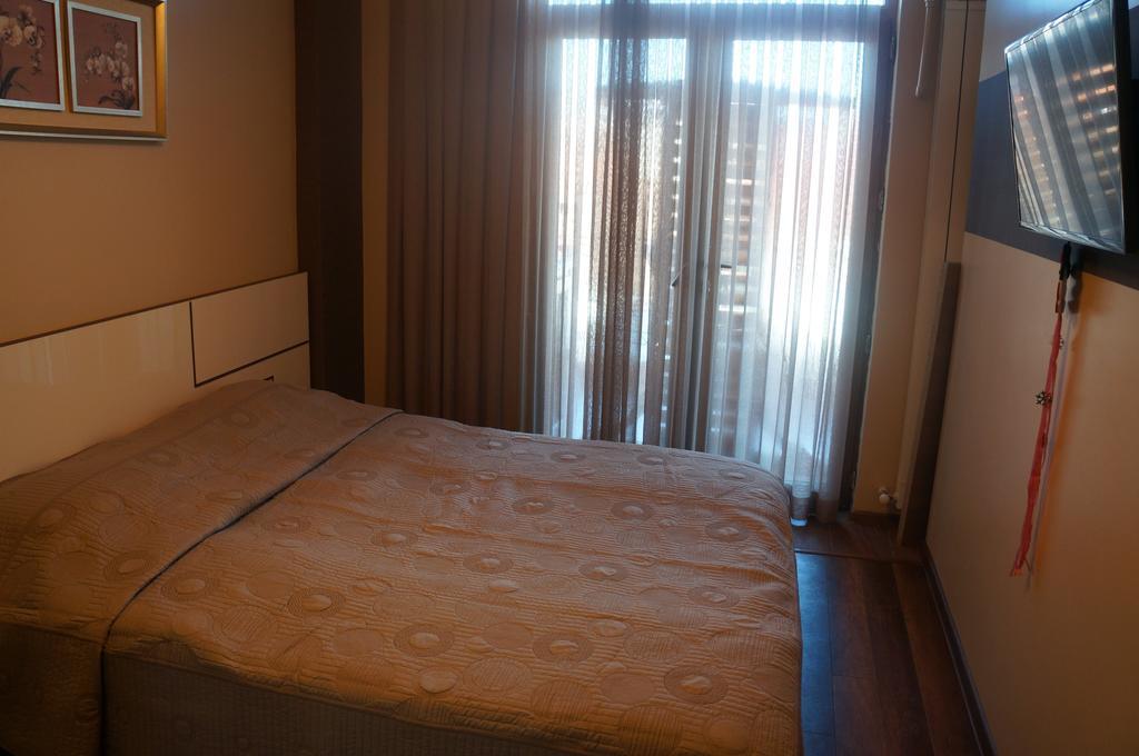 Apartment With Summer Terrace Batumi Pokój zdjęcie