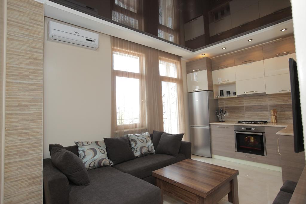 Apartment With Summer Terrace Batumi Pokój zdjęcie
