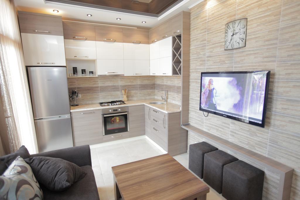 Apartment With Summer Terrace Batumi Pokój zdjęcie